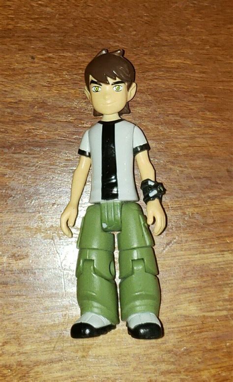 Original Kid Ben 10 3 Action Figure Bandai Alien Force Tennyson