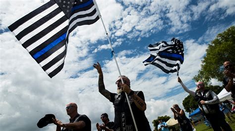 Fort Myers Rally Honors Fallen Current Police Officers Here Across U S