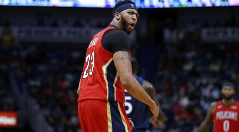 Anthony Davis injury news: Pelicans star dealing with hurt pelvis ...