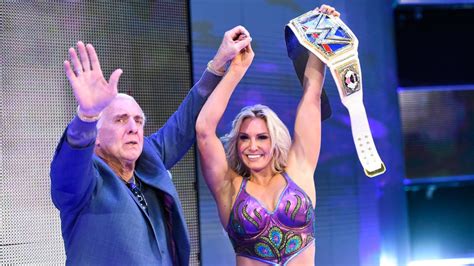 Charlotte Flair wins SmackDown Women's Championship: Wal3ooha, 16 November, 2017 | WWE