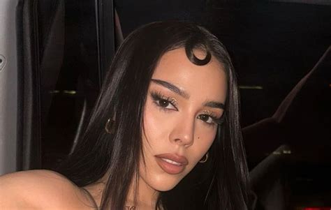 Danna Paola Posa Seductora Con Body Transparente Y Deja Poco A La