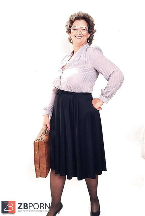 Muddy GILF Miss G D ZB Porn