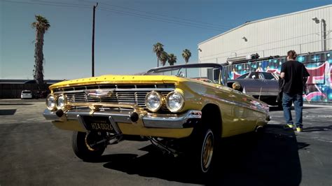 Tupac S 1961 Chevrolet Impala Lowrider Teaches You How To Hop Autoevolution