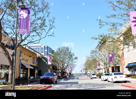 Plano texas shopping hi-res stock photography and images - Alamy