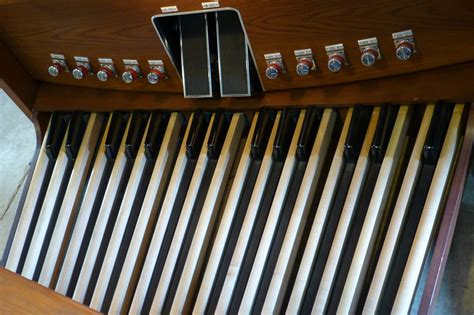 Usedpre Owned Rodgers 790 Church Organ