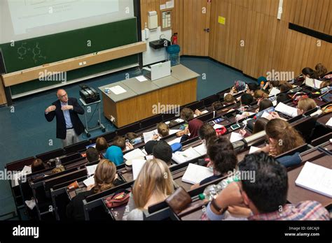 Lecture Theatre Hi Res Stock Photography And Images Alamy