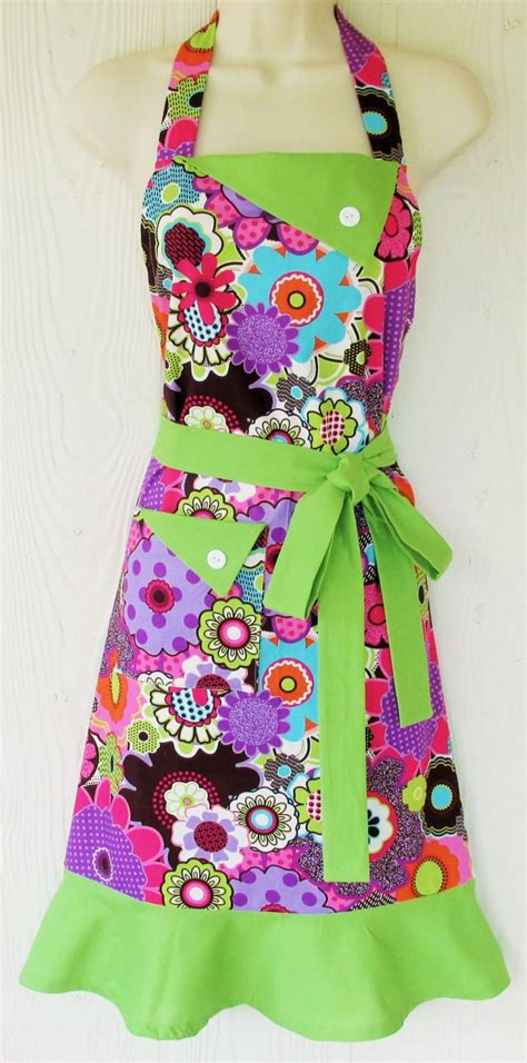 Cute Floral Apron Retro Style Womens Full Apron By Kitschnstyle