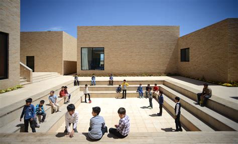 Educación Y Espacios Abiertos 12 Ejemplos De Patios En Escuelas