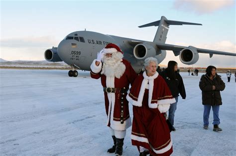 DVIDS - Images - Operation Santa Claus [Image 7 of 22]