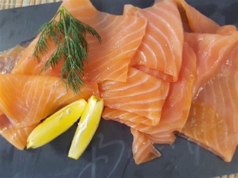 Warm Gerookte Zalm Met Noedels En Paksoi Lekker Tafelen