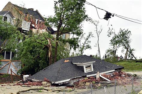 At Least 3 Dead After Tornado Strikes Missouri Capital Of Jefferson City