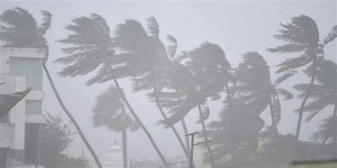 Cyclone Tauktae Severe Thunderstorm Gusty Winds Expected In Pakistan