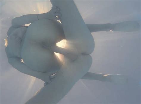 Underwater Sex In The Pool Bottom View Fullhd Nudefiles Net