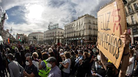 De la indignación a la incertidumbre Opinión de Encarna Samitier