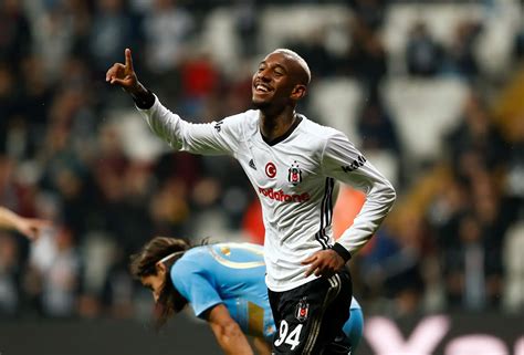 Talisca convocado pela primeira vez na seleção do Brasil SIC Notícias