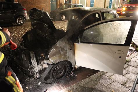 Auto Verwoest Door Brand Politie Doet Onderzoek 112 Nu Nl