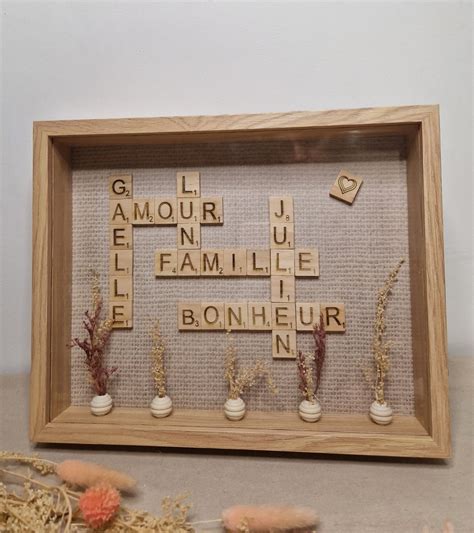 Cadre scrabble personnalisé en bois fleurs séchées à poser ou suspendre