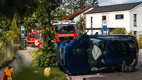 Spektakul Rer Unfall In Weichs Auto Kracht Gegen B Ume Und Berschl Gt