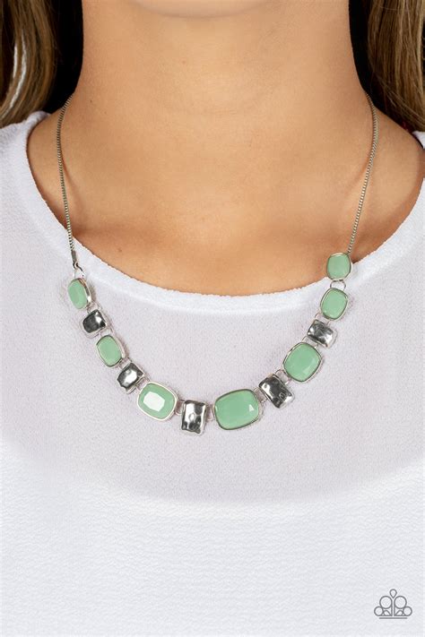 Polished Parade Green Paparazzi Necklace Jewelryblingthing