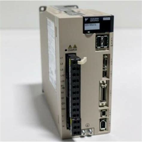 SGDS 15A01A Yaskawa Servo Drive SGDS15A01A SGDS 15A01A yaskawa 八重洲堂