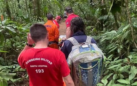 Mulher Resgatada Em Estado Grave Ap S Cair Em Cachoeira De Pomerode