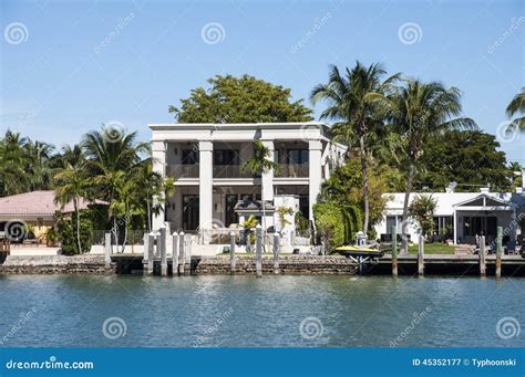 Luxurious Mansion On Star Island In Miami Stock Image Image Of Estate