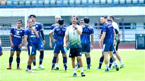 Berita Persib Bandung Hari Ini Tuntutan Budiman Untuk Luis Milla Telah