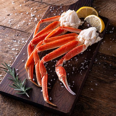 Order Jumbo Alaska Snow Crab Legs - 1 Lb Clusters - Sizzlefish.com