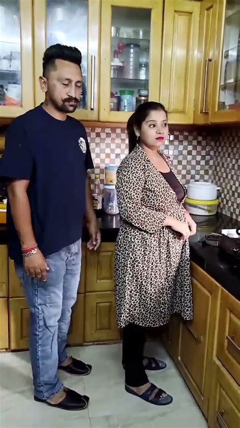 Ghar Se Bahar Nikal Diya 😂😂😜 Couplegoals Comedy Funny