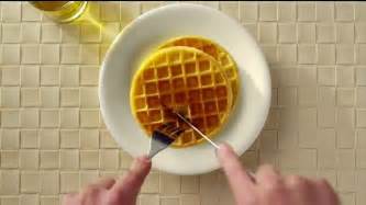 Eggo Homestyle Waffles TV Commercial, 'Toppings' - iSpot.tv