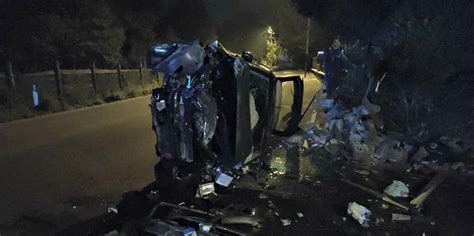 Grottaferrata Grave Incidente Stradale Nella Notte Tre Giovani Feriti