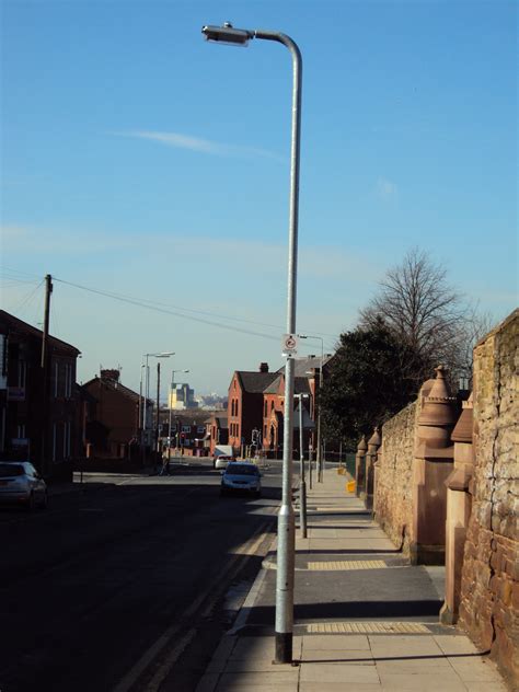 Street Lighting Columns Octagonal Hinged Tubular Lighting Columns