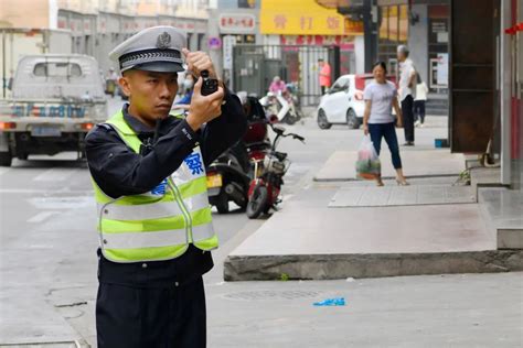 “南粤辅警之星”—“赤脚浇警”吴国华澎湃号·政务澎湃新闻 The Paper