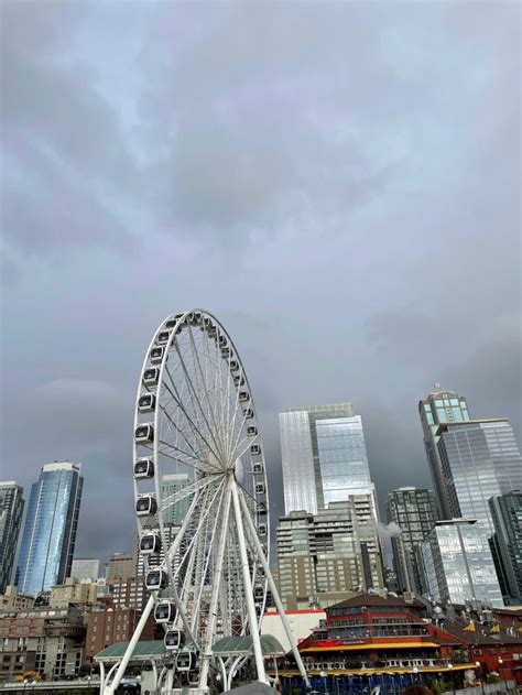 Ferris Wheel - Seattle | Seattle vacation, Seattle travel, Seattle city