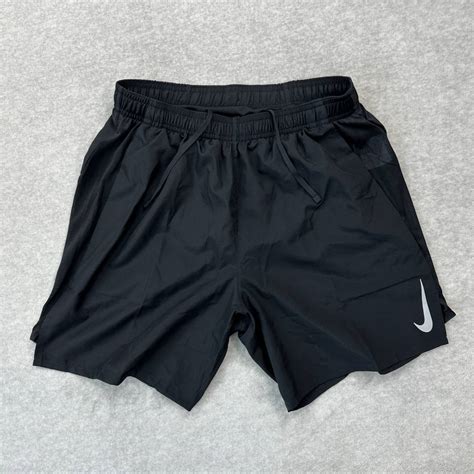 【未使用】【格安送料】新品未使用 Nike Lサイズ ナイキ ランニング ショートパンツ ショーツ チャレンジャー ジョギング Dri Fit ブラック 黒 正規品の落札情報詳細 ヤフオク