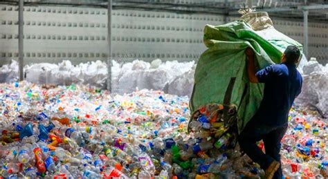 El Reto Recicla Recolecta En El Salvador 4 5 Millones De Botellas De