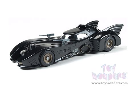 Model Kit | 1989 Batmobile™ with Backdrop Display AMT935/12 plastic model toy