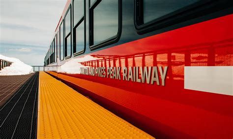 Aspire Tours Pikes Peak Cog Railway Garden Of The Gods Tour