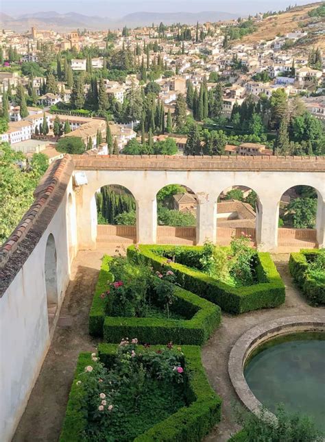 History of the Alhambra's Paradisal Gardens and Courtyards - Lions in ...