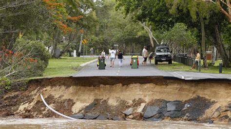 Australia's Queensland state suffers its worst flooding ever | Euronews