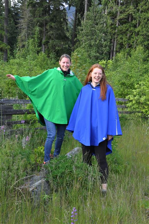 Rain Poncho Canada | Adult Rainwear | Adult Rain Poncho - moojoes.com