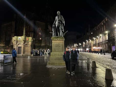 Edinburgh Ghost And Dark Side Of The City Walking Tour Getyourguide