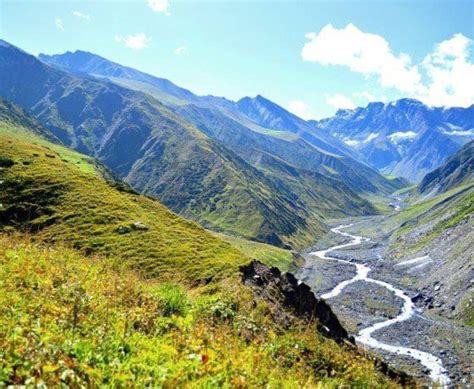 Bara Bhangal Bada Bhangal Village Trek Bir Billing To Manali