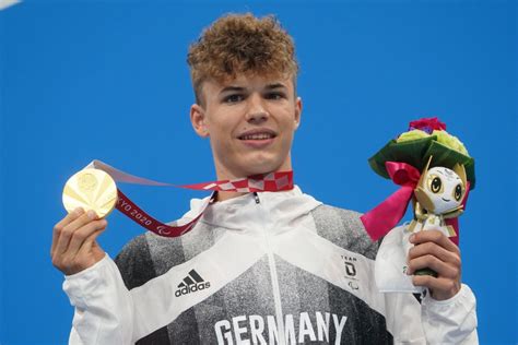 Para Schwimmen Paralympics Gold mit Weltrekord für Taliso Engel