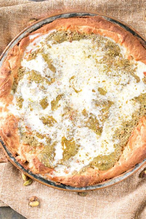 Pistachio Pesto Pizza With Crème Fraîche And Roasted Garlic Plus A Kitchenaid® Giveaway