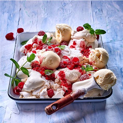 This Gorgeous Smashed Raspberry Pavlova Is The Perfect Way To End A