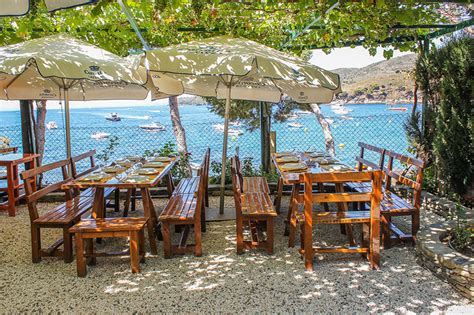 Los Mejores Chiringuitos A Pie De Playa De La Costa Catalana