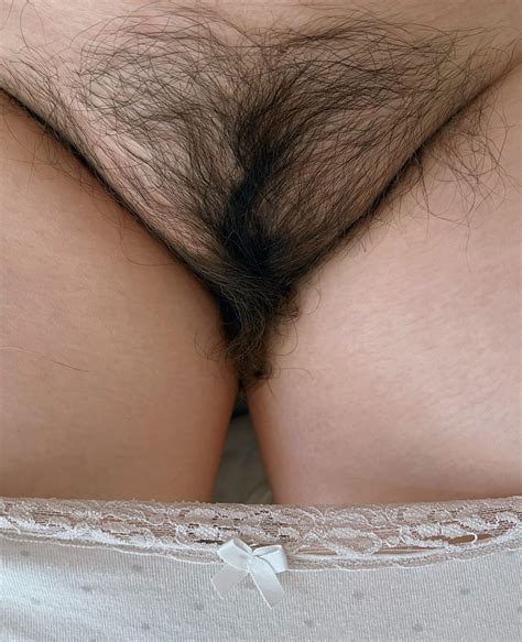 Hairy Pussy Lovers Prepare Your Tongues