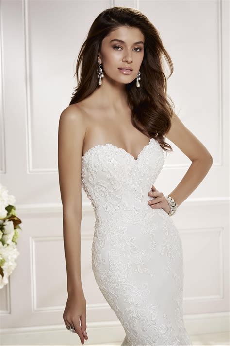 69455 Wedding Dress From Ronald Joyce Uk