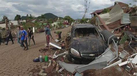 “a água Chegou Até Ao Telhado” Número De Mortes Em Rio Grande Do Sul